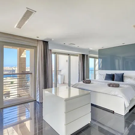New! Luxury With Breathtaking Views & Private Pool, By Sf Homes Lejlighed *
